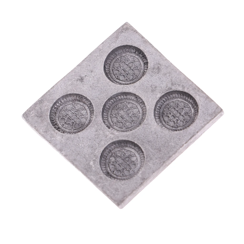 1/12 Dollhouse Miniature Metal Cookie Mould Model Kitchen Furniture Accessories Decoration