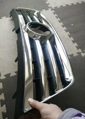 

Net part before the old section In Grille 2004-2006 for VW Touareg with net standard (Made in China)