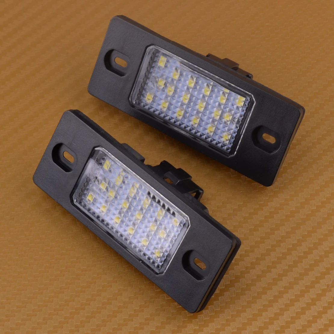 

CITALL 1 Pair 18 LEDs White LED Car Number License Plate Light Lamp 1J5943021D Fit for VW Golf Passat Tiguan Bora Touareg