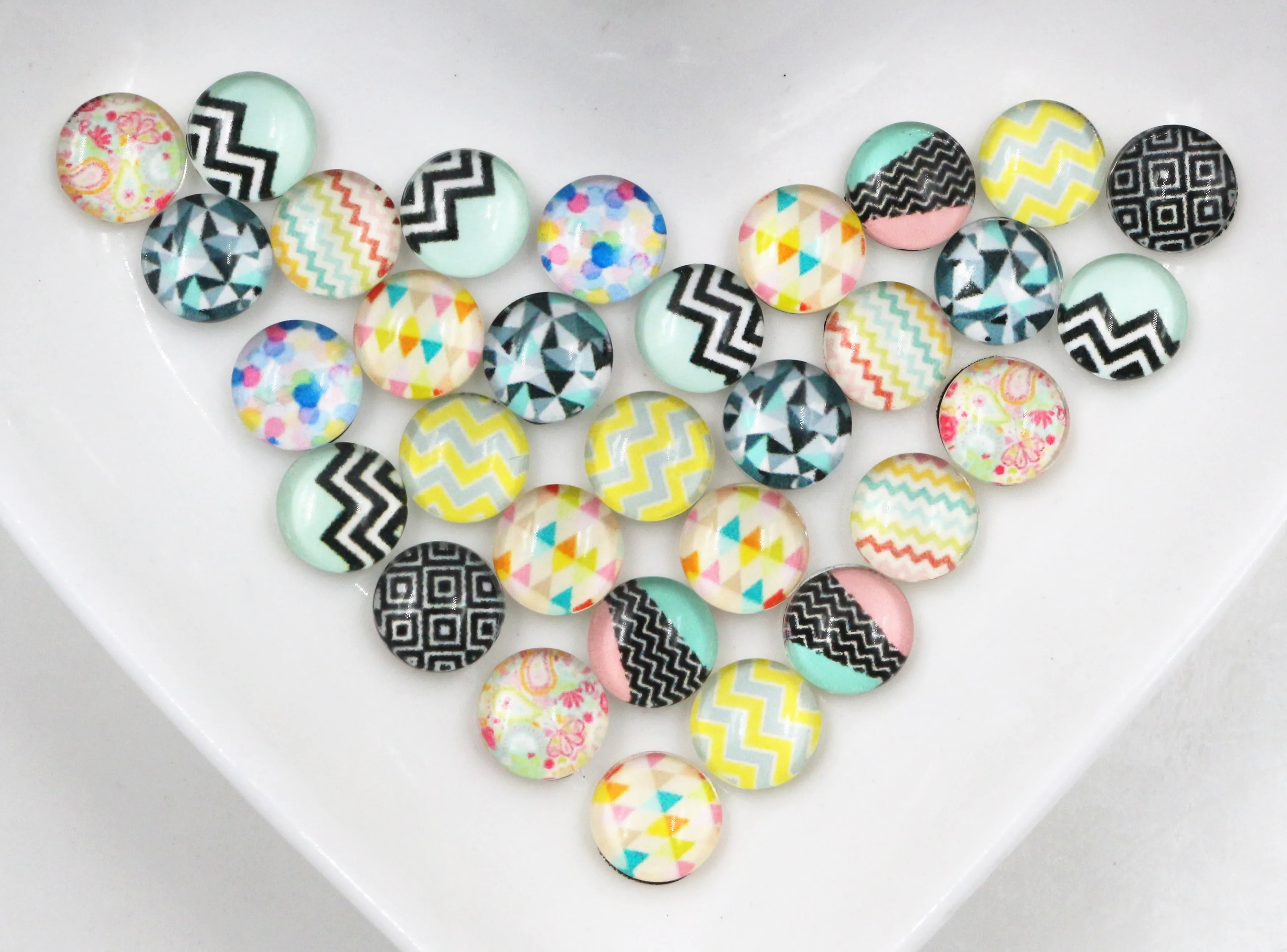 

New Fashion Hot Sale 50pcs 8mm Two Size Mixed Handmade Lines Photo Glass Cabochons C6-38