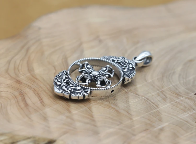 silver-pendant0303b