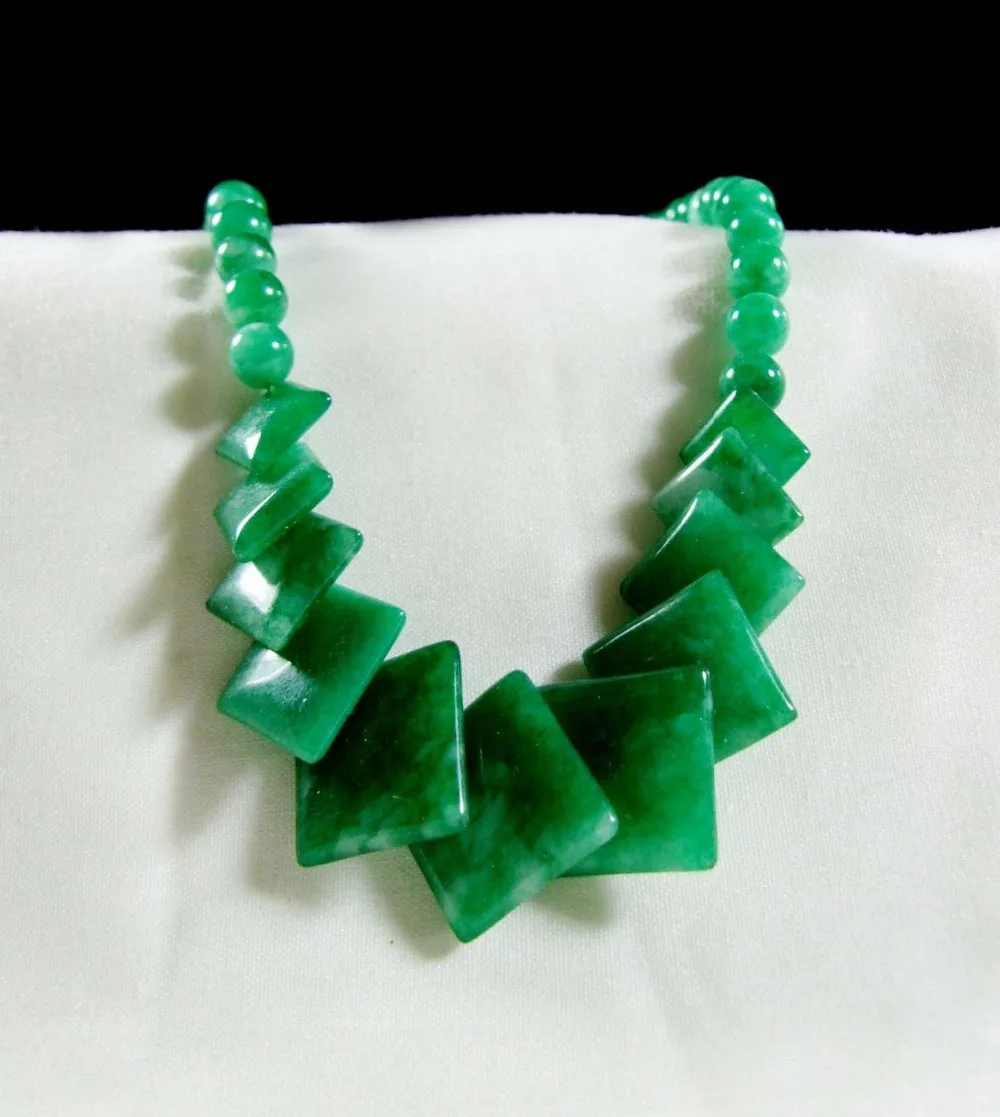 

FREE SHIPPING>>>@@ > N1734 CHINESE NEW GREEN JADE BEADS & SQUARE OBJECT BEAUTIFUL NECKLACE