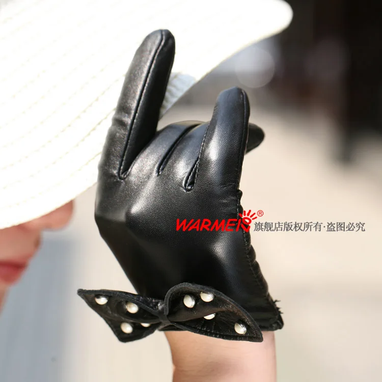

Top Quality winter fashion girl's Top winter bow sheepskin glove Guante de cuero 1 Pair/lot #3color