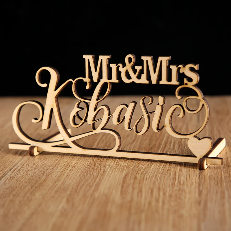 Mr and Mrs Sign. Script Свадебный деревянный знак имени. персональный знак имени. Свадебные decsweetheart Свадебные Украшение стола центральным