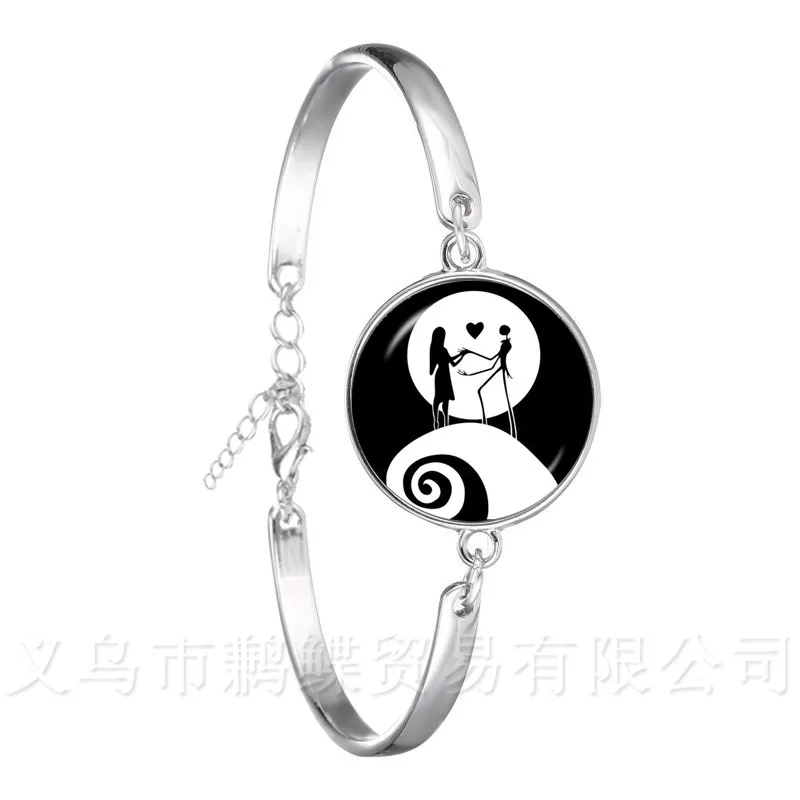 

New Classic Jack And Sally Bracelet 18mm Glass Dome Silver Plated Bangle For Women Men For Halloween Creative Gifts