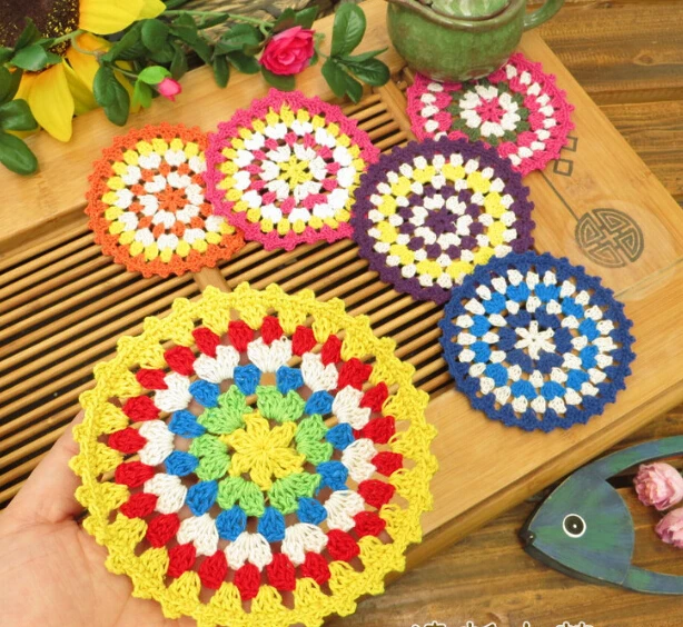 

PD054 11cm white multi color Vintage Lace round shaped placemat love hand crocheted cotton doilies 12pcs colorful cotton pads