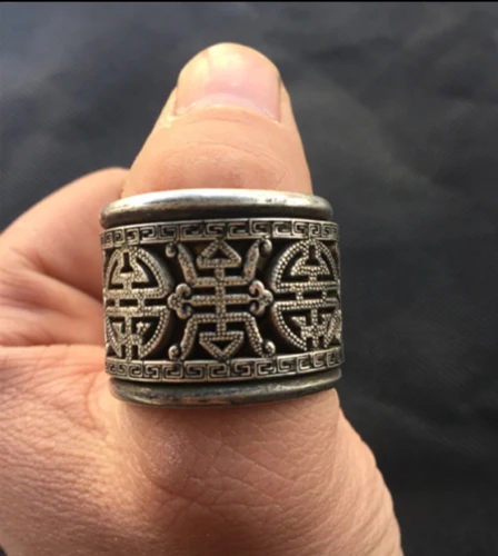 

Old China Tibetan silver longevity Revolving finger Ring