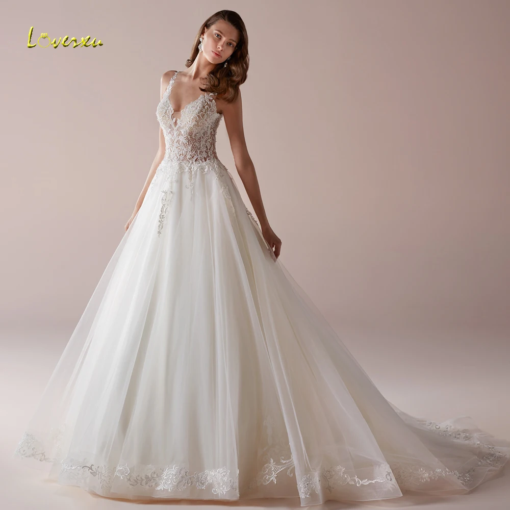 

Loverxu Sexy Backless Sweetheart A Line Wedding Dresses 2019 Luxury Appliques Beaded Pearls Court Train Vintage Bridal Gowns