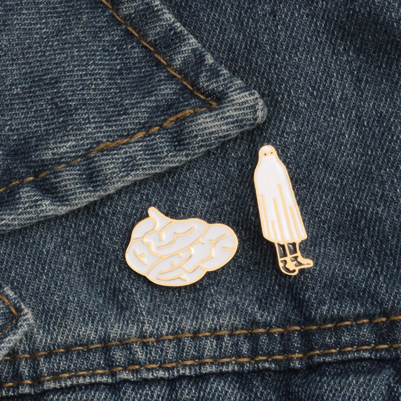 

Creative Cartoon Brooches White Ghost Raincoats Brain Enamel Pins Clothes Denim Lapel Pin Jewelry Button Bag Badges Kids Gifts