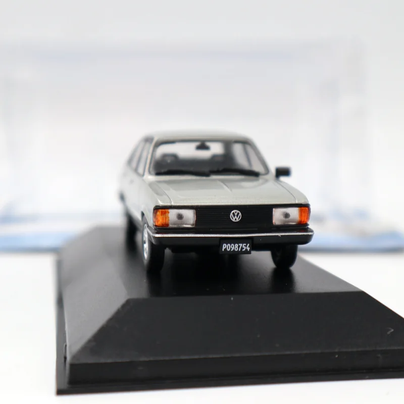 Алтая 1:43 IXO для V~ W Gol/1500 1982/Voyage/Kombi/Gol/Santana/Passat/Fusca/saviro литые модели игрушечных автомобилей Коллекция миниатюрных