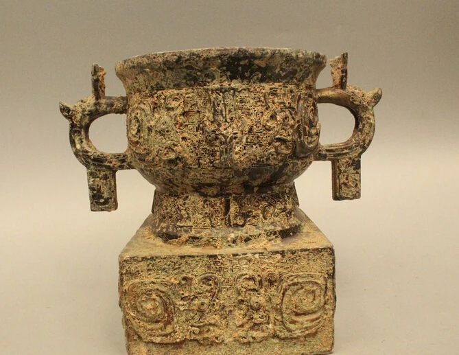 

wholesale factory 7" Ancient China Dynasty Palace Old Bronze Round Ding wine cup Burner Censer