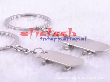 

by dhl or ems 500pair Silver Zinc Alloy Mini skateboard Key Chain Couple love Scooter Keychain For Lovers sports trinket hot