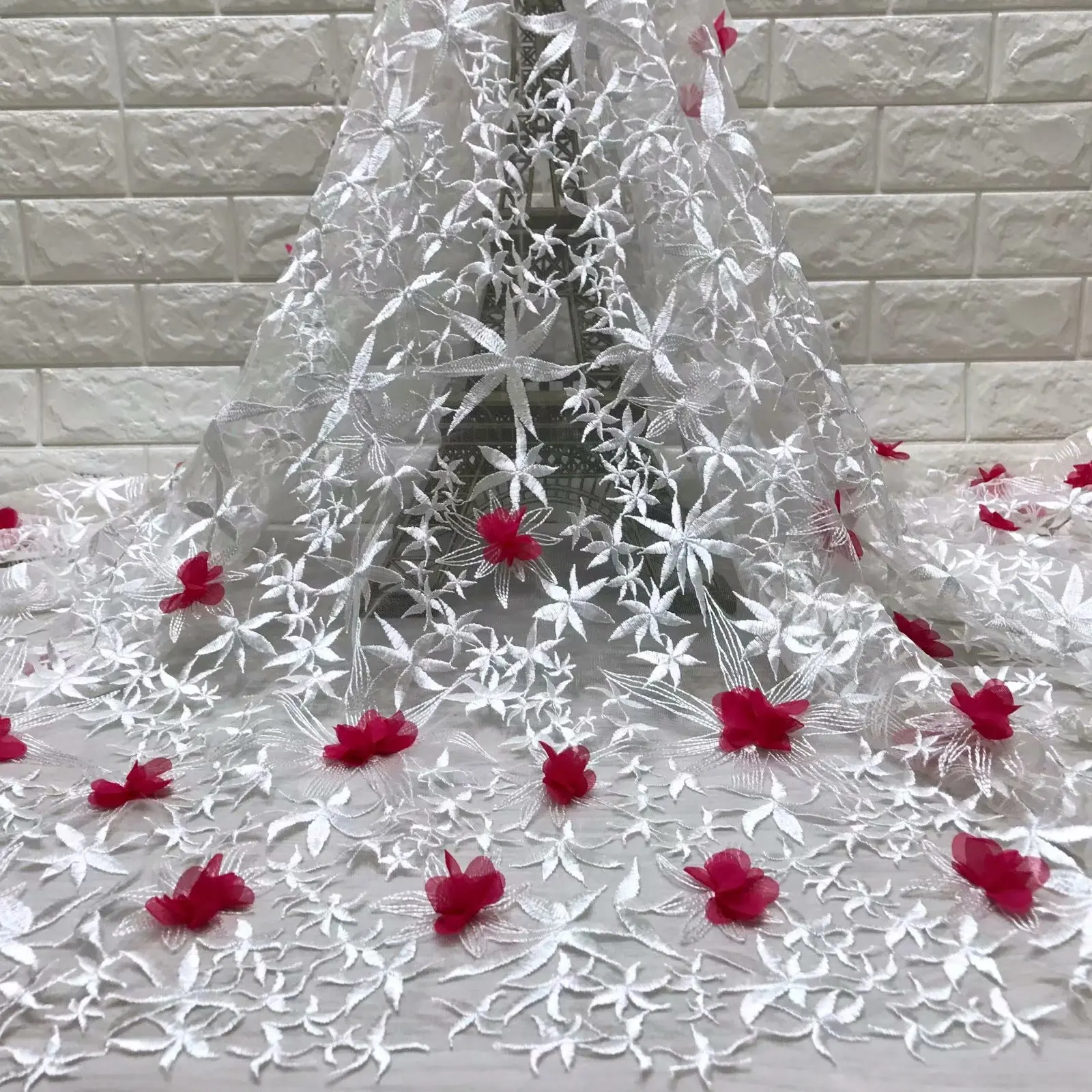Красивые белые французские кружевные ткани новейшего дизайна 3d красные цветы чистая кружевная ткань для свадьбы 5 ярдов нигерийское кружево ML5N583