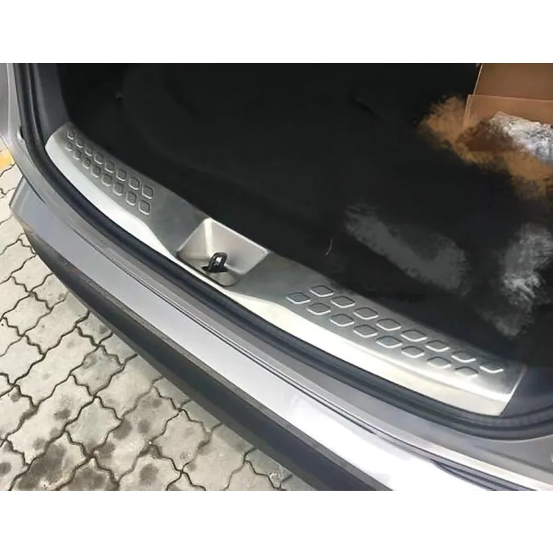 

Car Accessories 1PCS Stainless Steel Inner Rear Boot Trunk Protecting Plate Fender For Toyota C-HR CHR 2016 2017 car