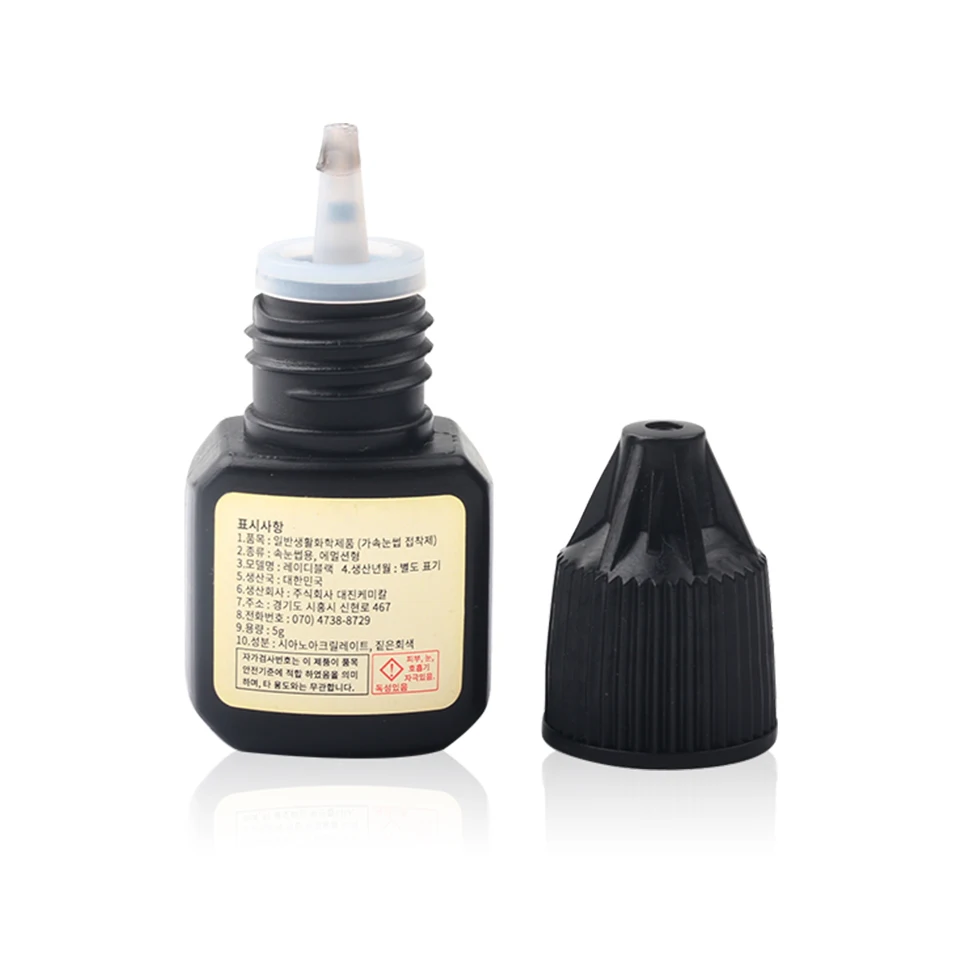 1 Bottle 5ml Lady Black Eyelash Extension Glue Fast Drying False Eyelash Extension Glue Over 6 Weeks Make Up Professional Tools