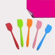 1 pcs Candy Color Food Grade Silicone Cake Spatula Cutter/Butter Cream Smoother Pastry Cake Baking Scraper Kitchen Bakery Tools 1 pcs Candy Color Food Grade Silicone Cake Spatula Cutter/Butter Cream Smoother Pastry Cake Baking Scraper Kitchen Bakery Tools