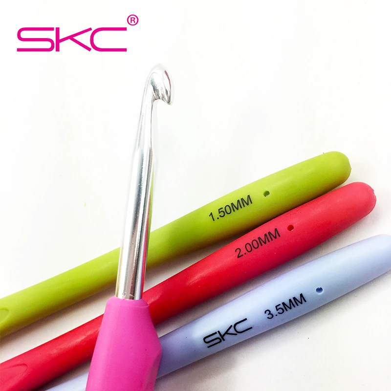 Aluminum double pointed//ended crochet hooks 4 hooks sizes 3,4,7,8 set of 2