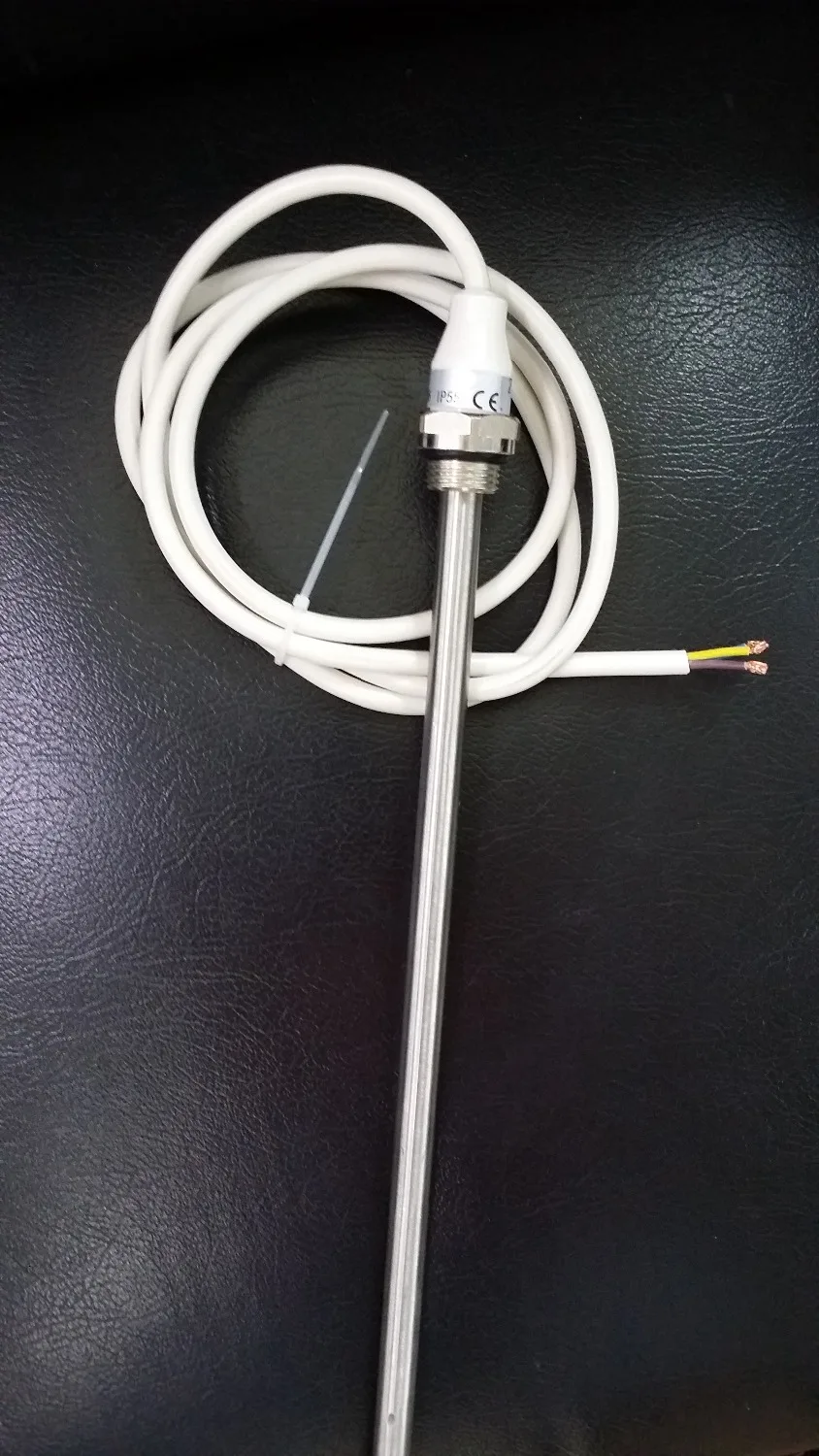 

Electric Heating Elements for Hydronic, Water Heated Towel Rails, Warmers, Radiators 600W 2047BTU without plug