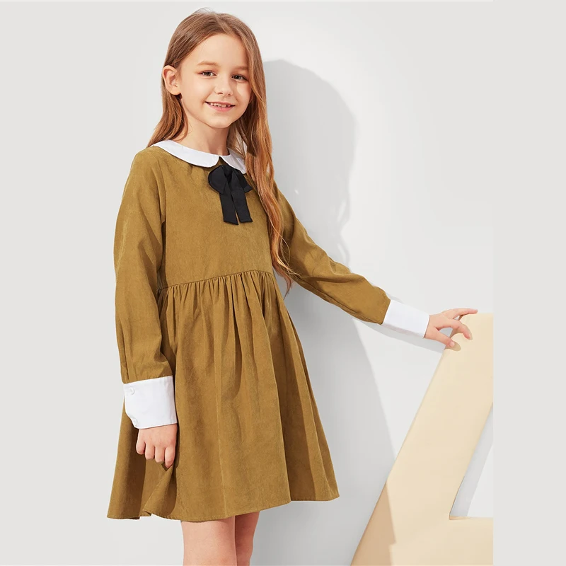 SHEIN Kids/коричневое платье для девочек с контрастным воротником и бантом спереди; консервативное платье; детская одежда; коллекция года; весенние повседневные платья для девочек с длинными рукавами на молнии