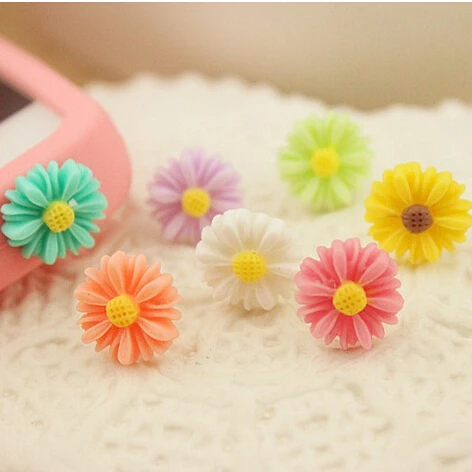 

5pcs/lot Sunflower Little Daisy anti dust plug for iPhone 4 4s 5 5s Samsung Galaxy 3.5 mmphone dust plug
