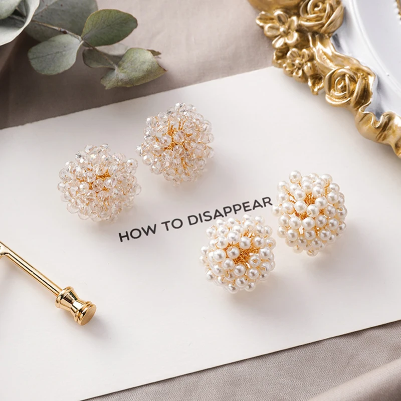 

2019 New Fashion Women Vintage Simulated Pearl Stud Earrings Round Irregular Girl Jewelry Gift Ear Accessories