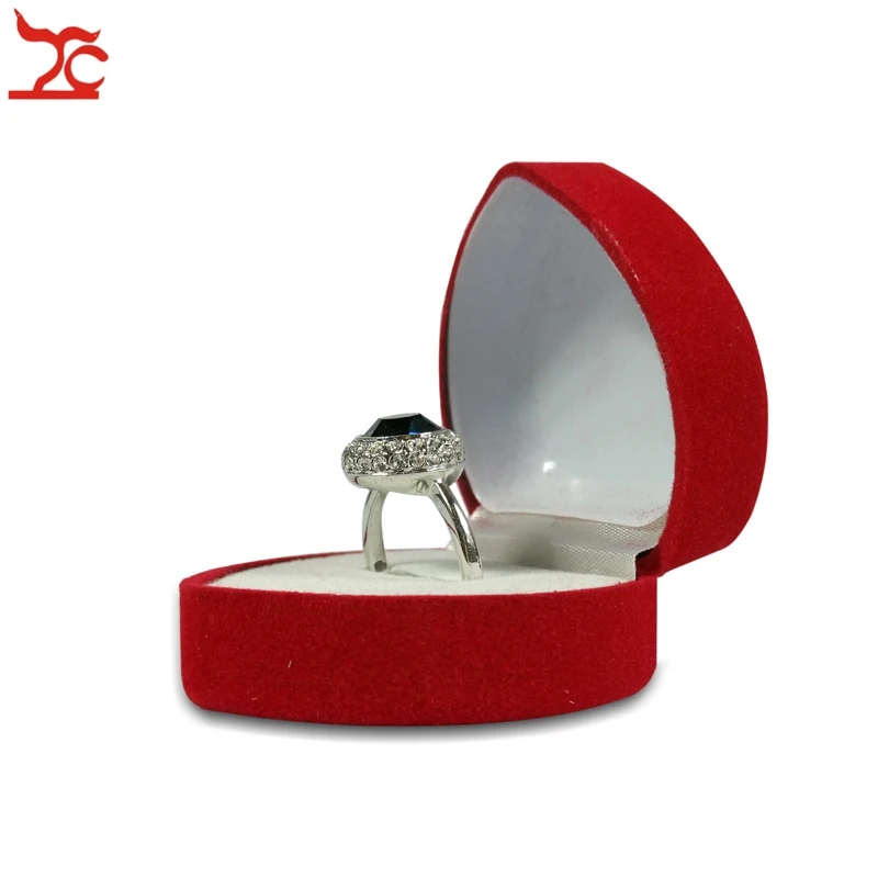 

1 Piece Fashion Red Heart Shaped Ring Box Cute Mini Red Velvet Ring Storage Carrying Cases Ring Storage Organizer Packaging Box