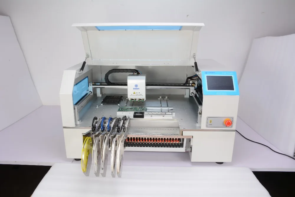 Настольный манипулятор для монтажа печатных плат палочки и место машина CHMT530P4, 4 головки 30 кормушек, с Yamaha пневматические кормушки, 8,12, 16, 24 мм. 220/110 В