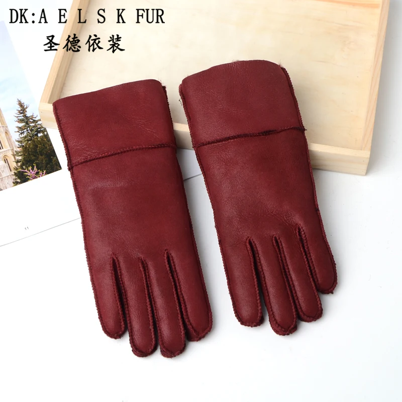 

Ms. 2019 Red Black with Warm Gloves Winter Handguard Stylized for Outing Casual Cycling Skiing