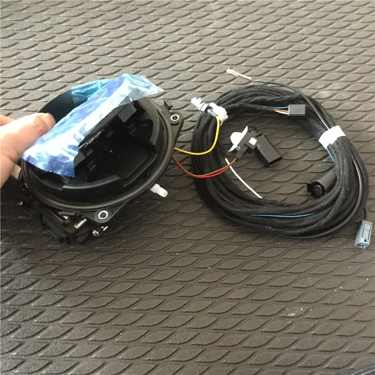 

For Volkswagen VW T-ROC Luggage Switch LOGO With RVC camera