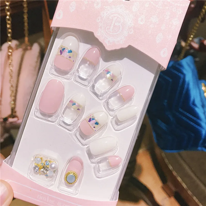 

Fake Nail Imitation Shell Magnet Drill with Self-adhesive Nail Art