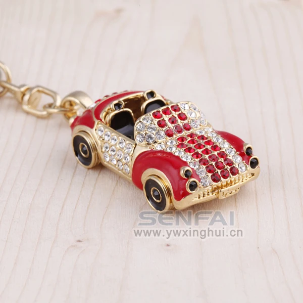 Novelty 3D Car Keychain Luxury Metal Rhinestone Key Chain Creative Car Key Ring Innovative Keychian for