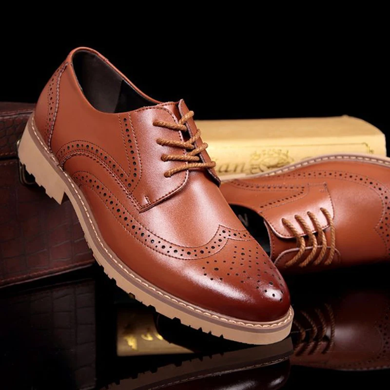 

wedding or meeting Men's leather shoes 2018 spring leather carving Bullock men's casual shoes English trend shoes men