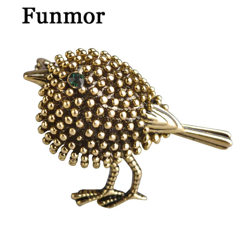 

Harajuku Cartoon Bird Brooch Pins Women Cute Dress Decoration Antique Gold color Animal Broches Vintage Scarf Small Collar Clips
