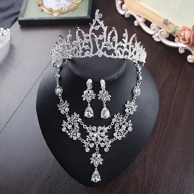 Bride Diaries New Design Crystal Pearl Bride 3pcs Set Necklace Earrings Tiara Bridal Wedding Jewelry Set Accessories (18)