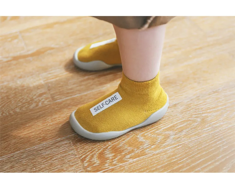 Г. модная детская обувь для малышей Нескользящие мягкие детские кроссовки Высококачественная спортивная обувь для новорожденных мальчиков и девочек