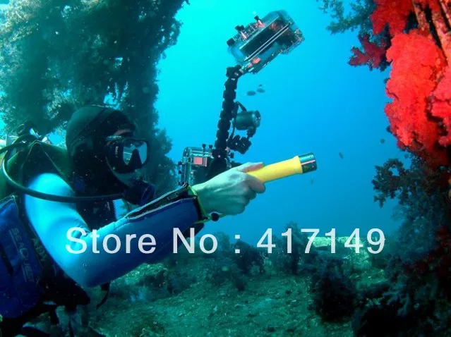 Wholesale - Free shipping CREE Q5 LED Light Underwater Diving Flashlight Torch Lamp Waterproof |