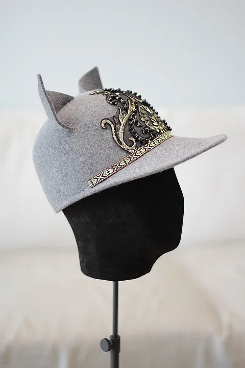 

01908-xintao winter wool national style ear Ethnic embroidery geometric men women leisure hat outdoor lady cap wholesale