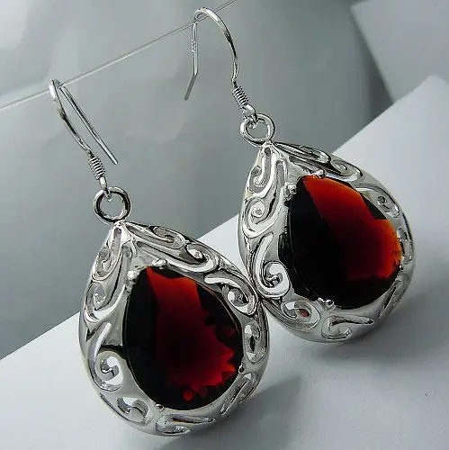

Free delivery drop shape fashion garnet 925 silver earring