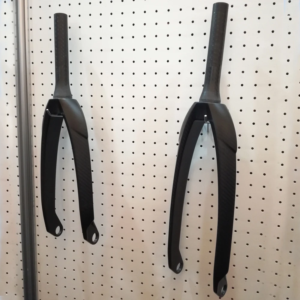 24 carbon fork