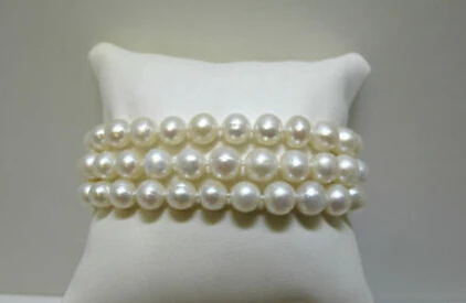 

0469 Triple Strand White Pearl & Sterling Clasp Bracelet