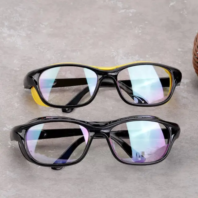 1PC  Resin Flat Safety Glasses Against Spatter Anti-sand Working Goggles Welding Protective Glasses Welding Helmet