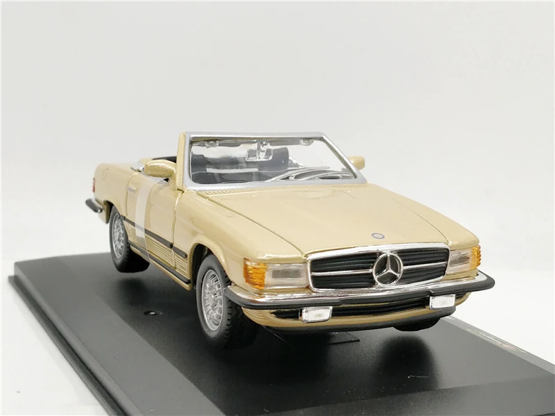 Bburago 1:32 Классическая Benz 450SL родстер 1977 сплав литой модельный автомобиль миниатюрный автомобиль