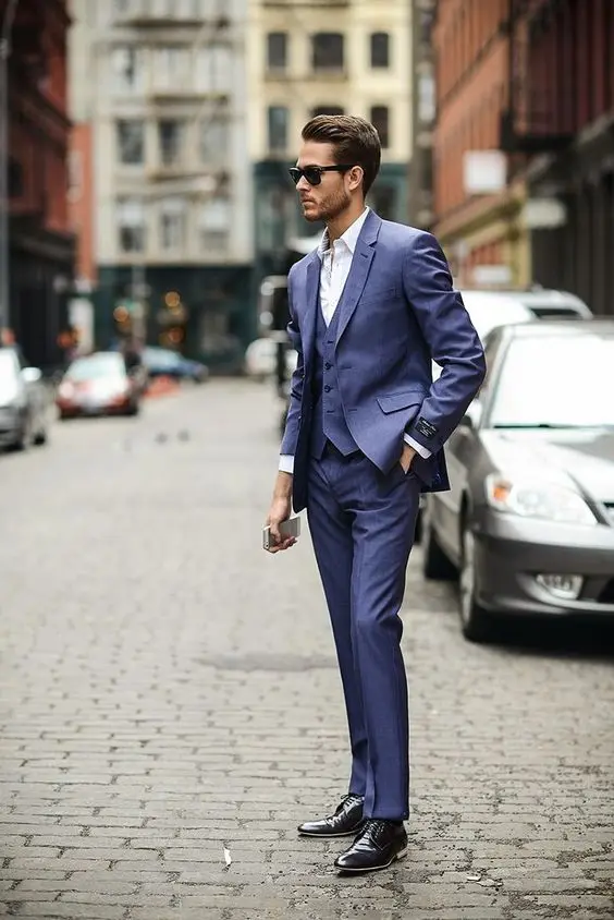 Hot Sale 3 Pieces (Jacket+Pants+vest) Blue Business Mens Suits Wedding Tuxedos Groomsmen Best Man Suit Formal Suit for Men