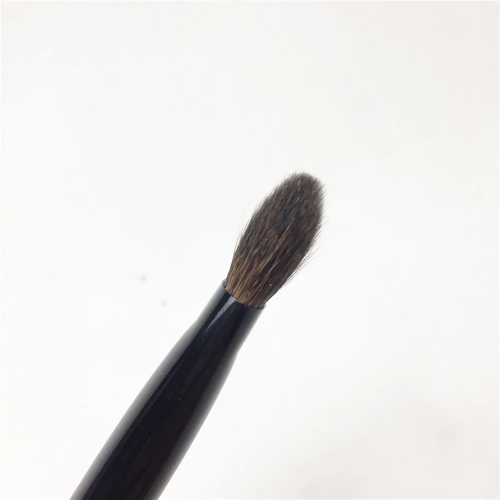 Chikuhodo Z Series Z-5 Eye Shadow Brush _ 4