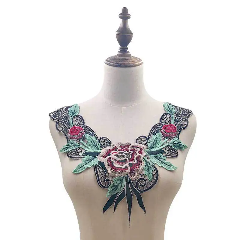 

Stylish Hollow Corsage Sewing Rose Motif Venise Lace Collar 3D Rose Floral Embroidered Applique DIY Sewing Dress Decoration