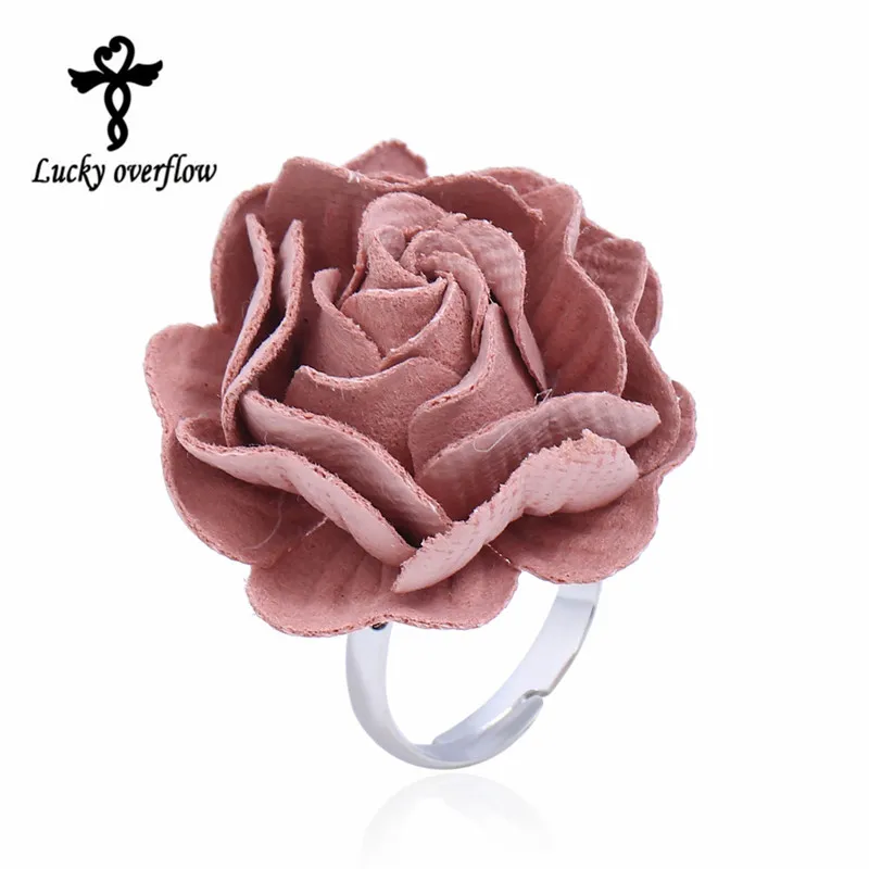

2018 New Fashion Exclusive Design Handmade Elegant Bohemian Style Pink Color Fabric Rings Resizable Cute Flower Ring For Women