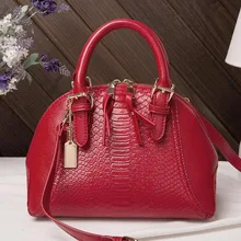2016 Women Famous brand designer Luxury leather handbags women messenger bag Ladies crocodile pattern Shoulder bag Crossbody цена 2016 Women Famous brand designer Luxury leather handbags women messenger bag Ladies crocodile pattern Shoulder bag Crossbody цены онлайн