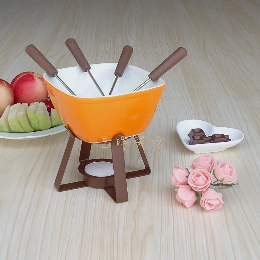 Ceramic fondue set 9