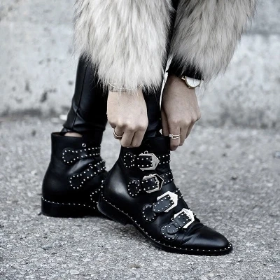 

Europe and the United States new Martin boots female England thick with leather rivets fashion casual retro motorcycle pointed b