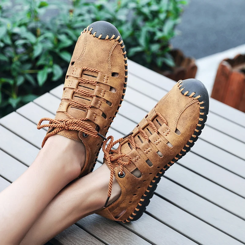 

Hole Shoes Male Sandals Genuine Leather Crocse Clogs Mens Shoes Sandalias Hombre Sandles Sandalet Summer Croc Sandali New 2019